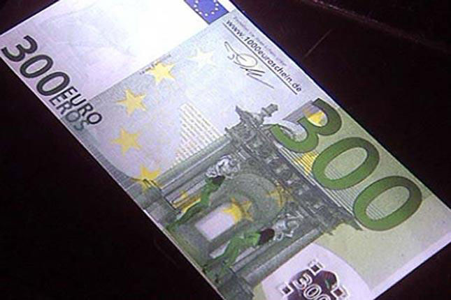 300_euro